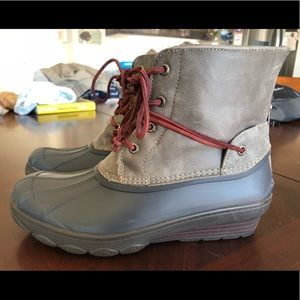Women’s size 8, Sperry Saltwater Boots